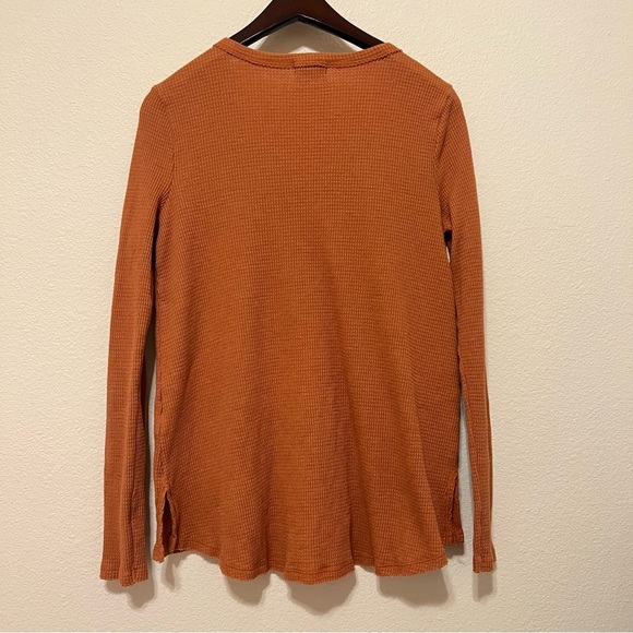 T.LA Nadia cut out waffle knit long sleeve thermal, terracota, oversized XS - Picture 9 of 12